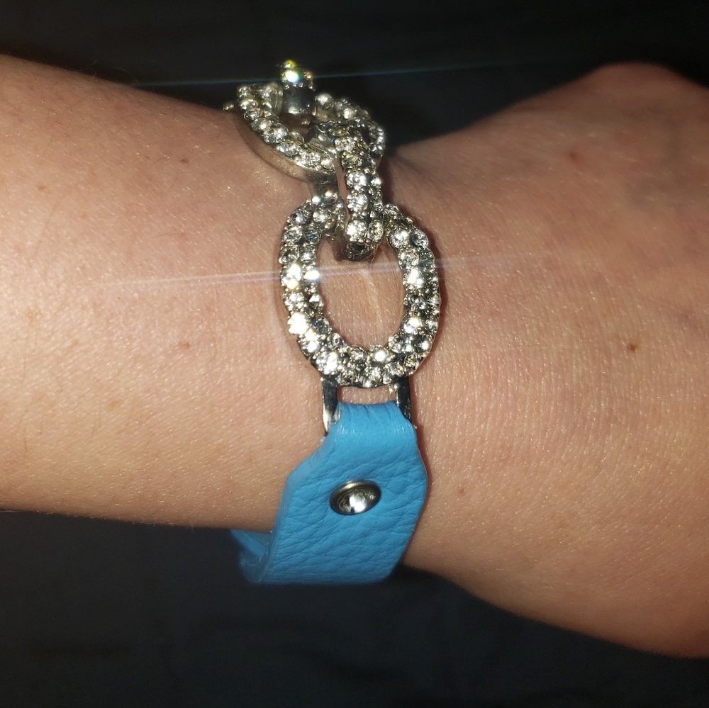 Beautiful blue fashion bracelet